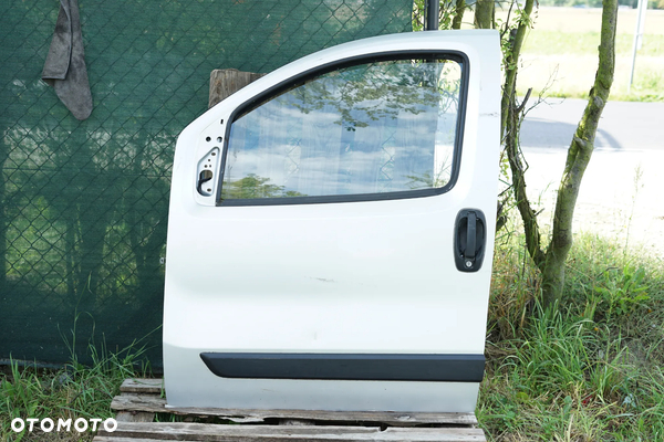 Drzwi przód przednie lewe Peugeot Bipper 612A