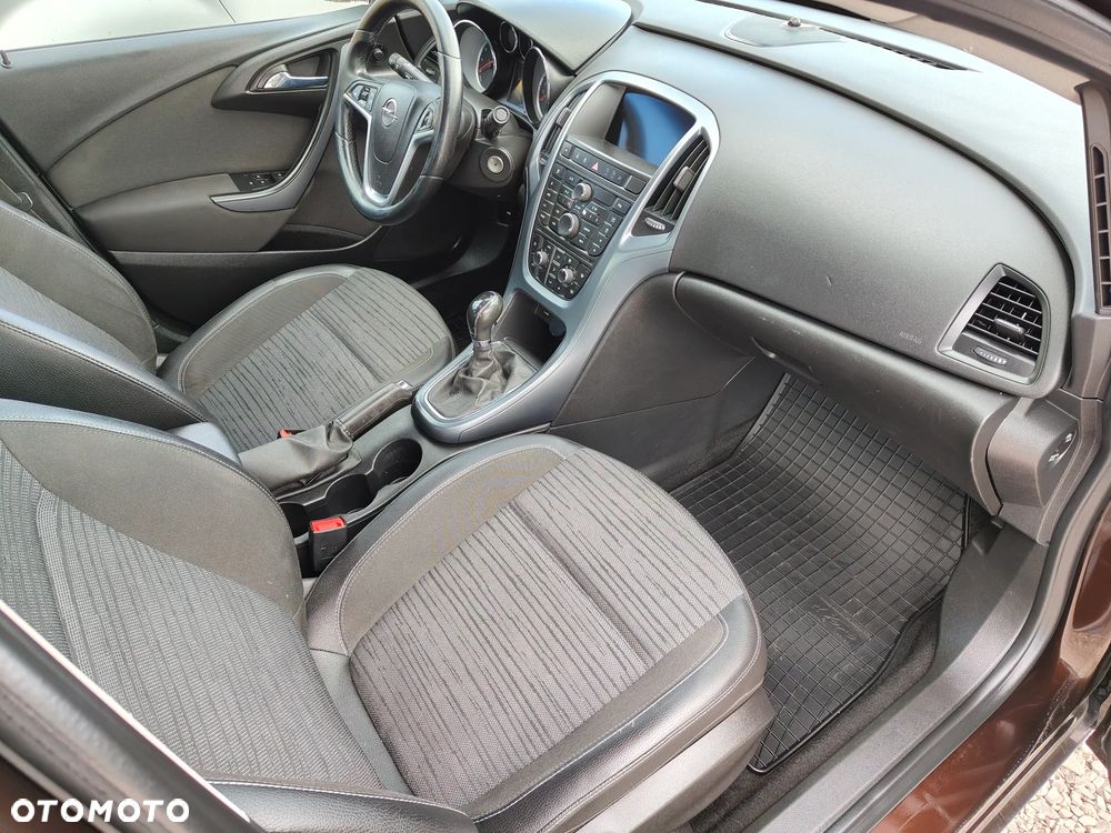 Opel Astra 1.4 T Executive EU6 - 30