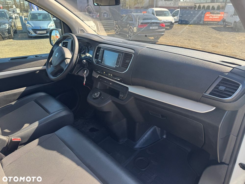 Peugeot Expert Kombi Standard 2,8t EAT8 - 20