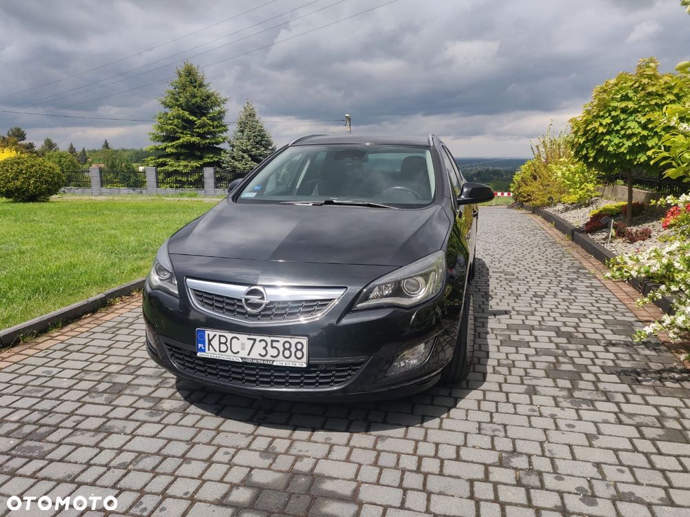 Opel Astra 1.6 T Cosmo - 2