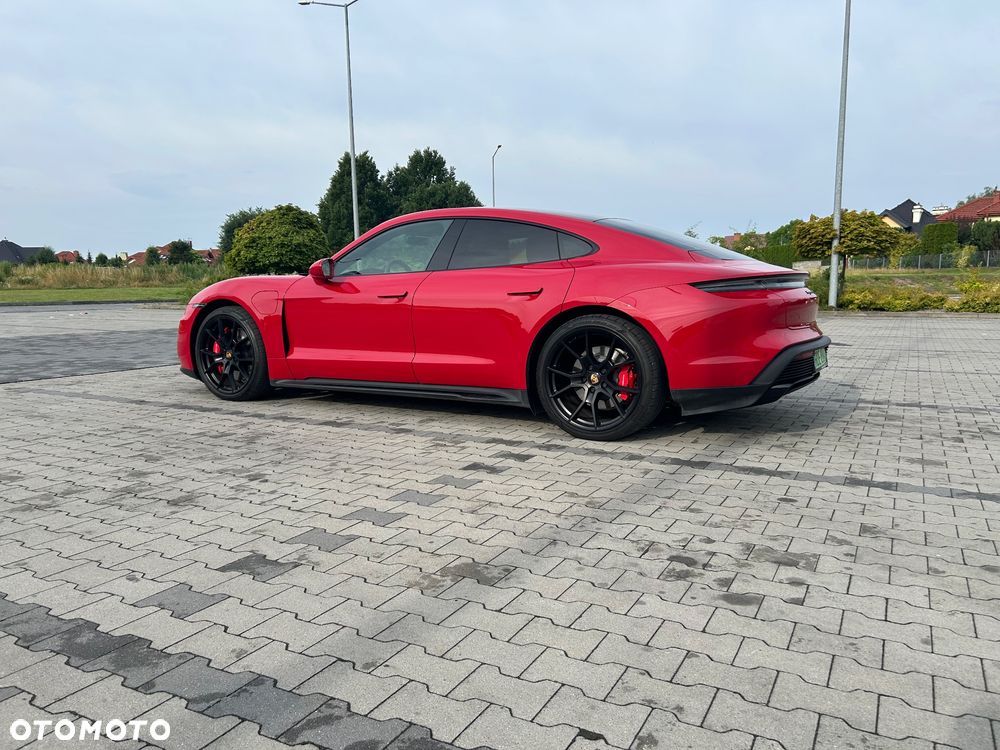 Porsche Taycan - 3