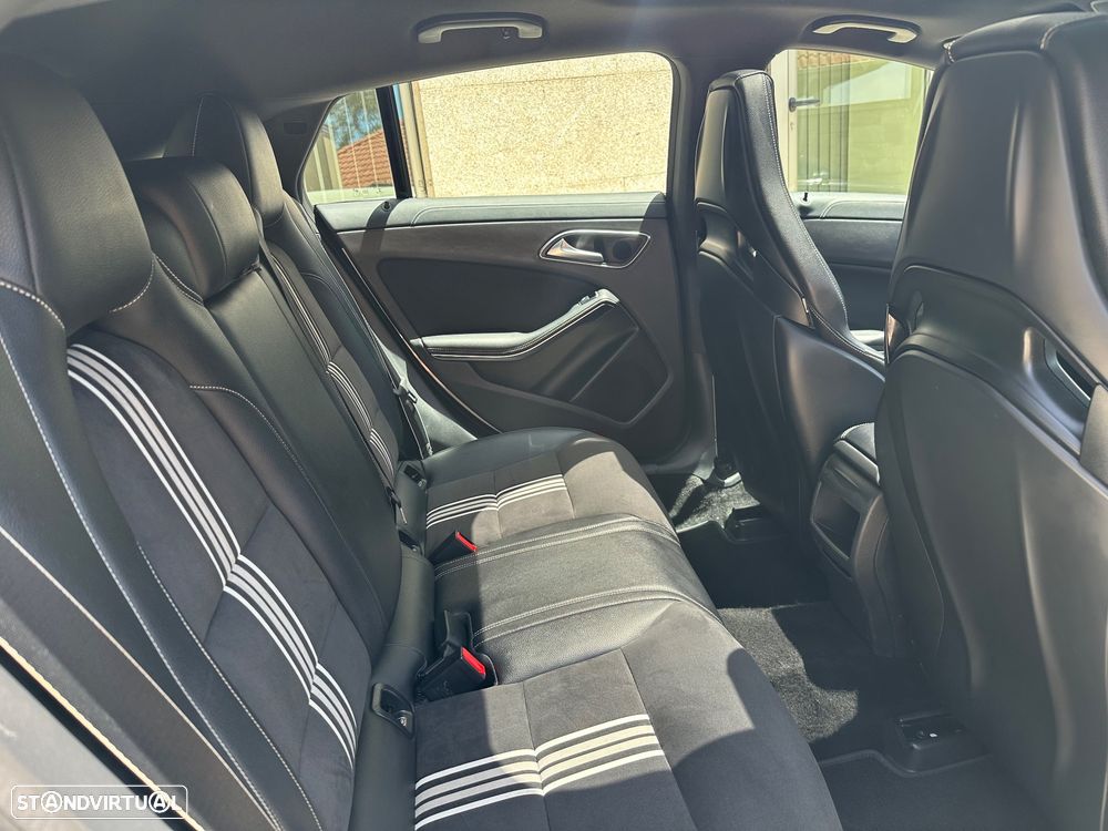 Mercedes-Benz CLA 180 d Shooting Brake AMG Line Aut. - 33