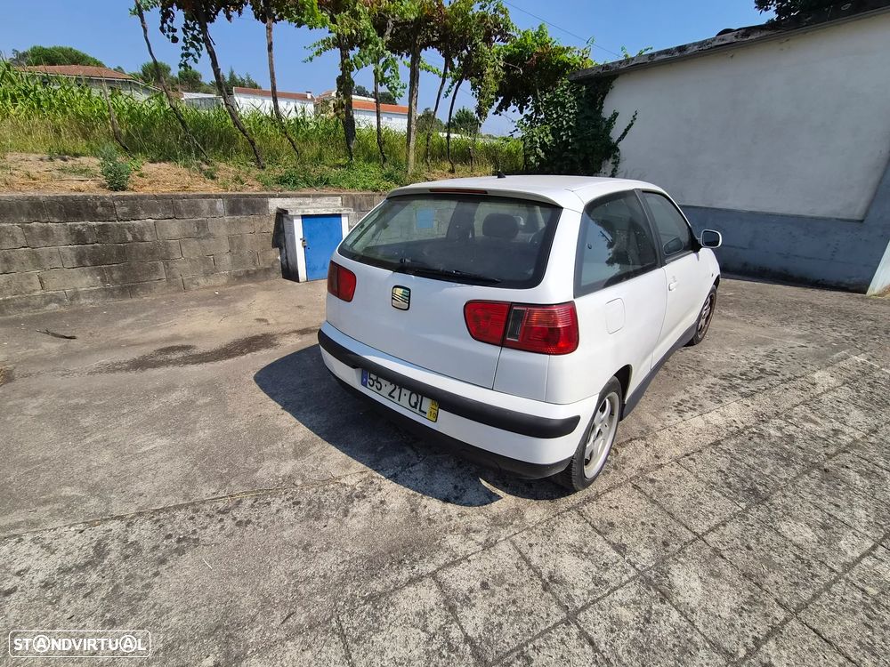 SEAT Ibiza 1.9 TDi Latino - 2