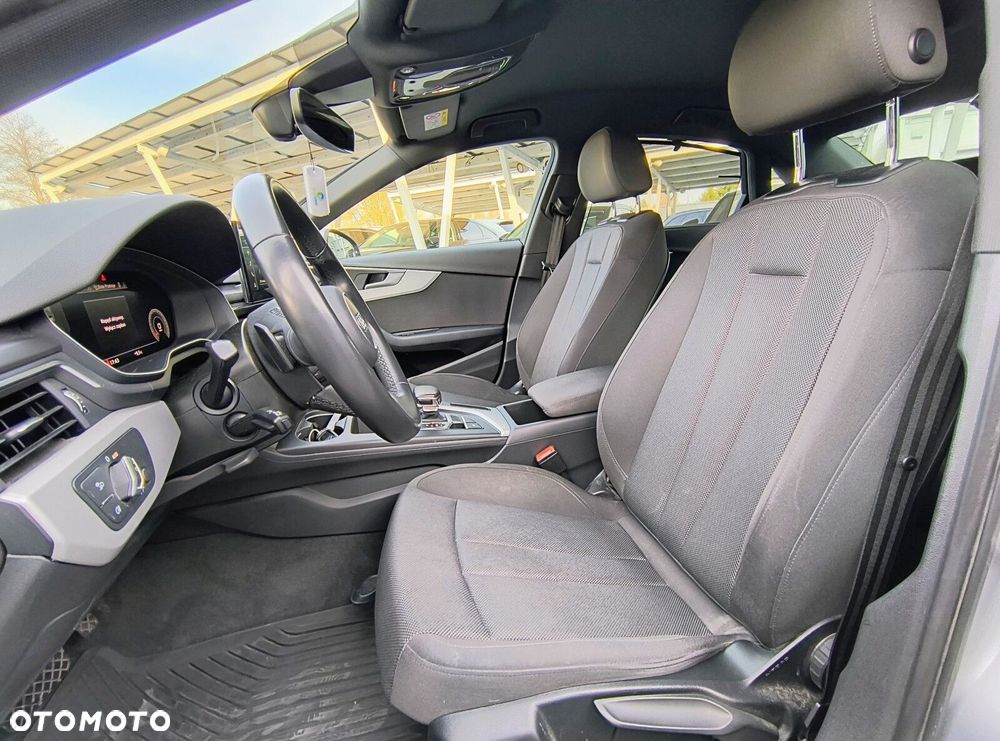 Audi A4 Limousine - 17