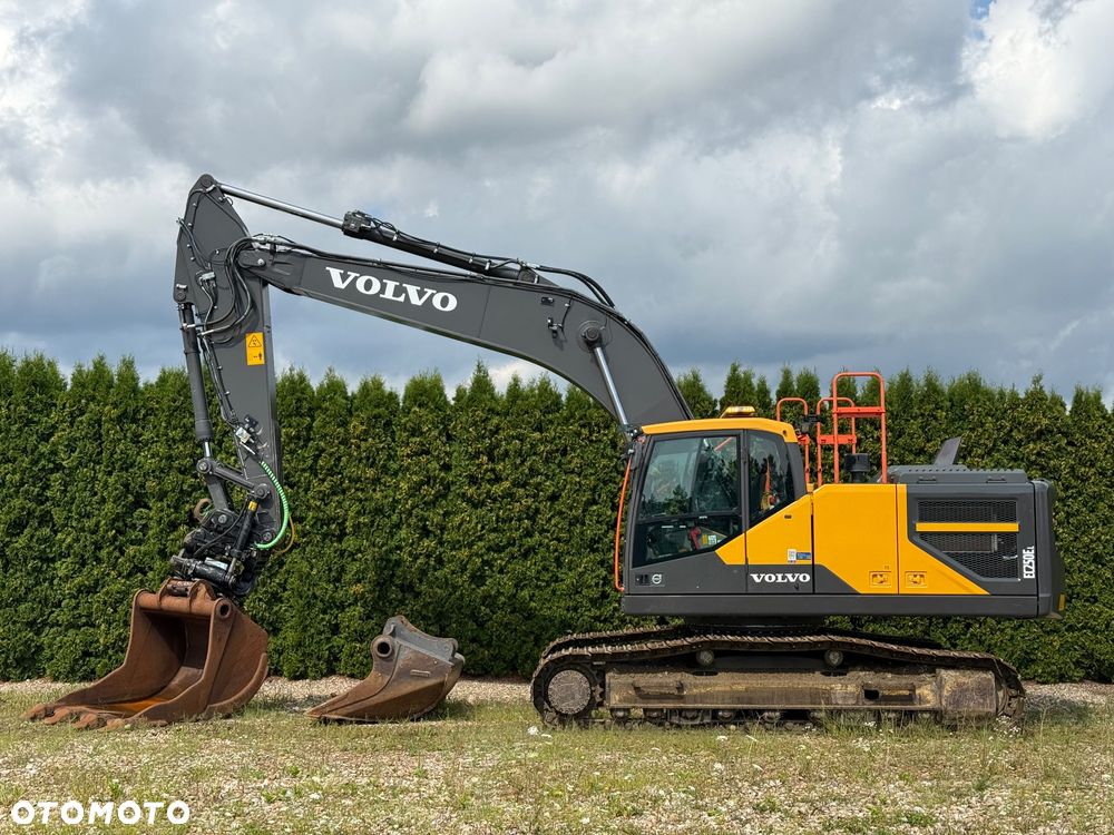 Volvo EC 250 EL - 3