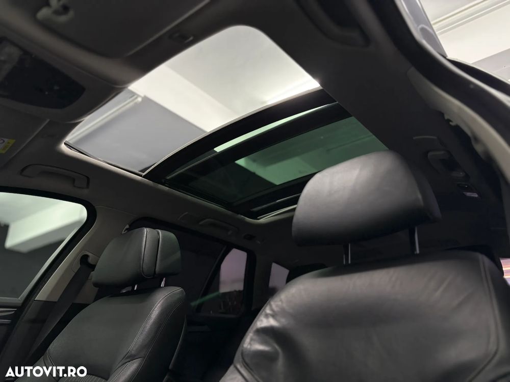 BMW Seria 5 525d xDrive Aut. Luxury Line - 26
