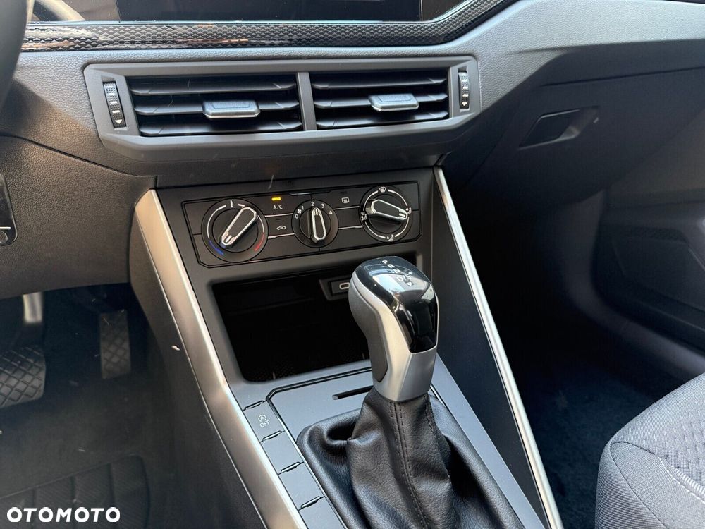 Volkswagen Polo 1.0 TSI Life Plus DSG - 12