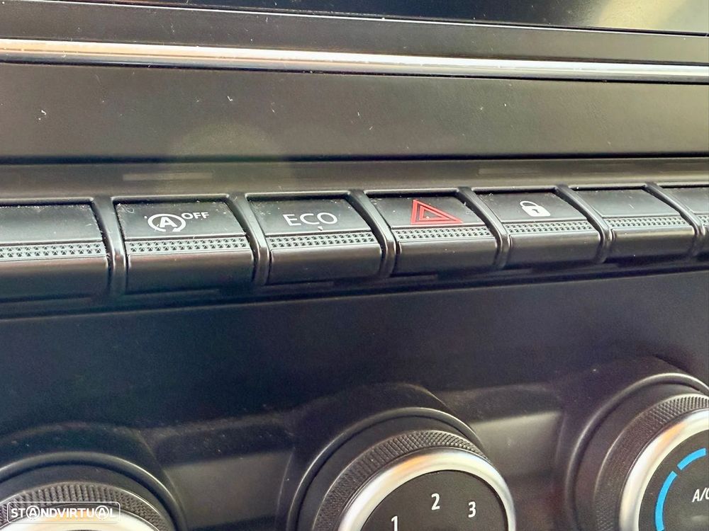 Renault Clio 1.0 TCe Evolution Bi-Fuel - 27