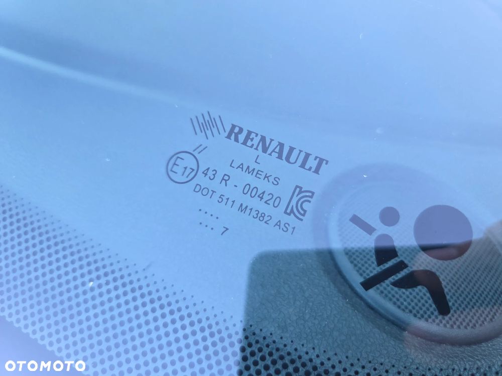 Renault Clio 1.2 16V 75 LIMITED - 22