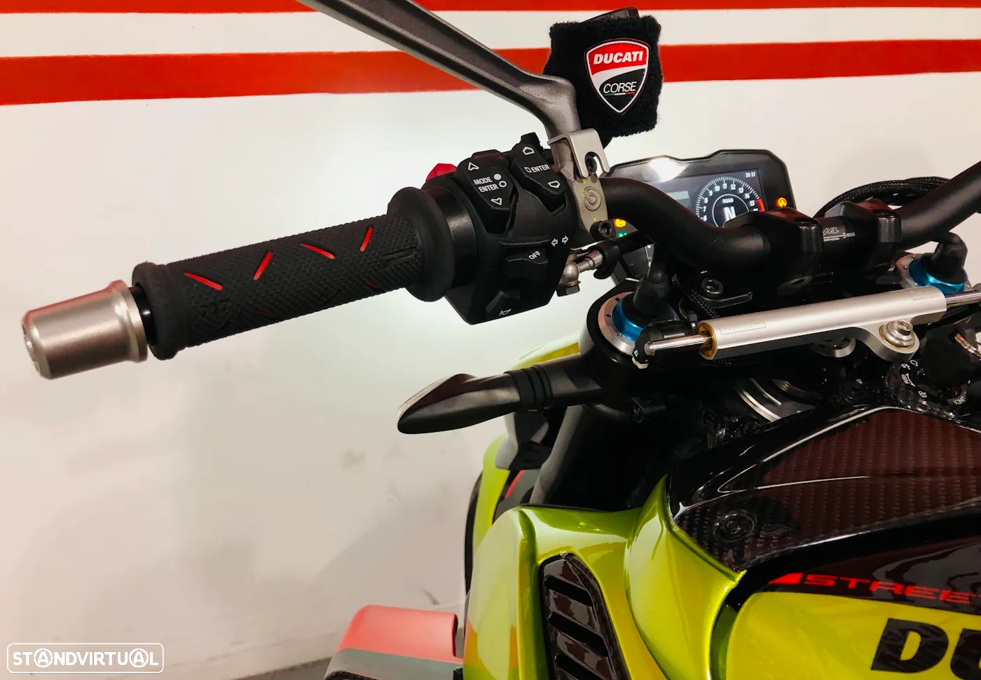 Ducati Streetfighter V4 S Lamborghini - 16