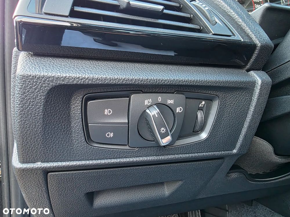 BMW Seria 1 118i Sport Line - 27