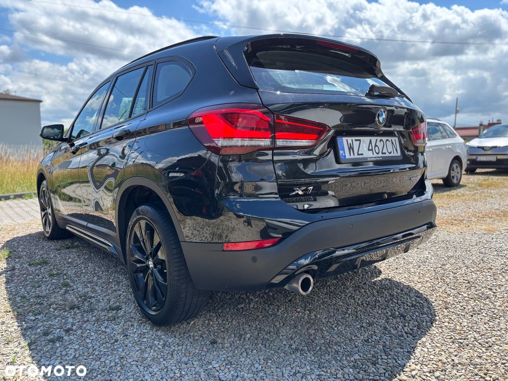 BMW X1 sDrive18i Sport Line - 13
