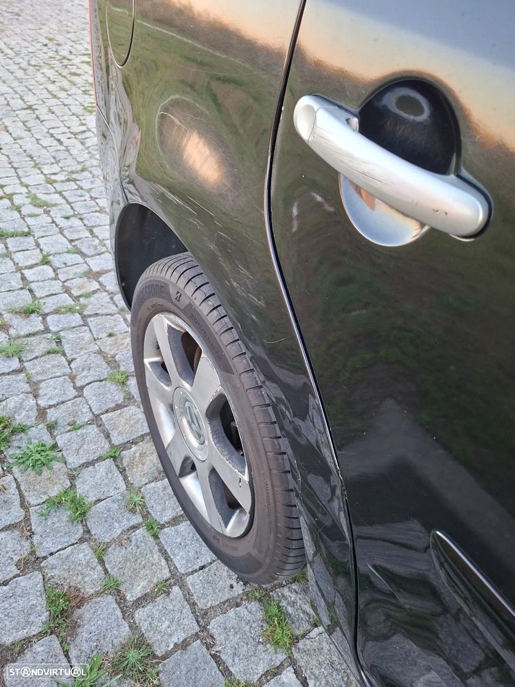 VW Touran 2.0 TDI Highline EC 7L - 14