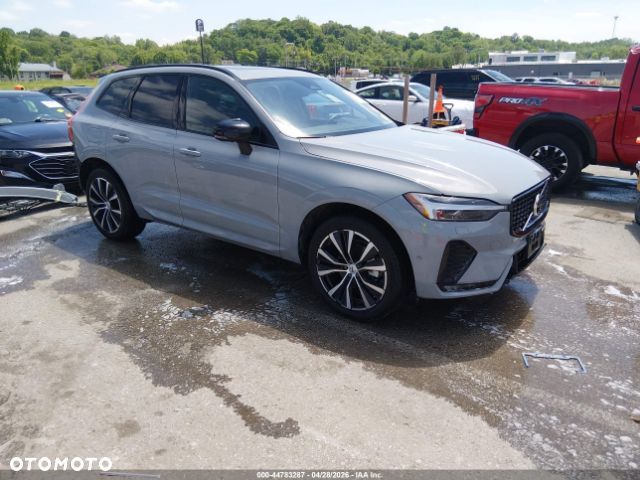 Volvo XC 90 T5 AWD Geartronic RDesign - 1