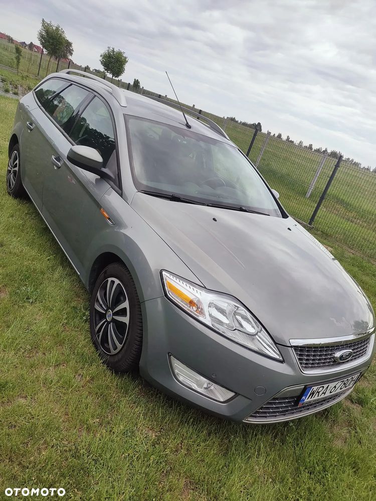 Ford Mondeo 2.0 Ambiente - 1