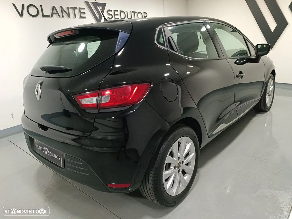 Renault Clio - 6