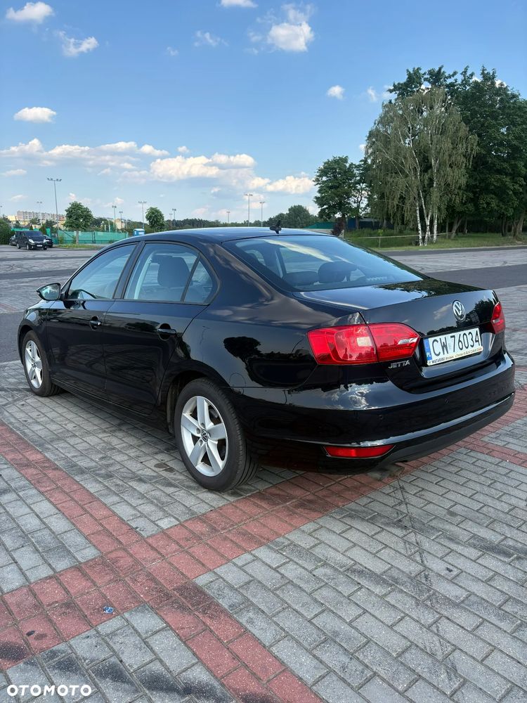 Volkswagen Jetta 1.4 TSI Comfortline - 4