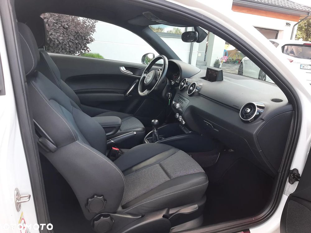 Audi A1 3-drzwiowe 1.2 TFSI S line edition m S line Sportpaket - 22