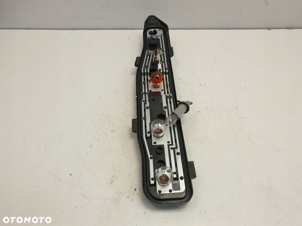 Fiat Doblo II lift WKŁAD TYLNEJ LAMPY lewy tył - 6