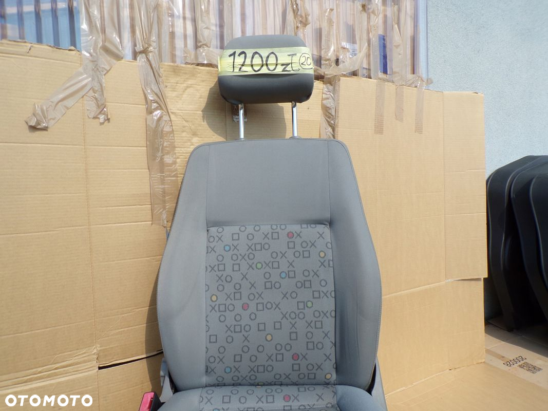 VW T5 Transporter fotel przedni przód KIEROWCY LEWY - 2