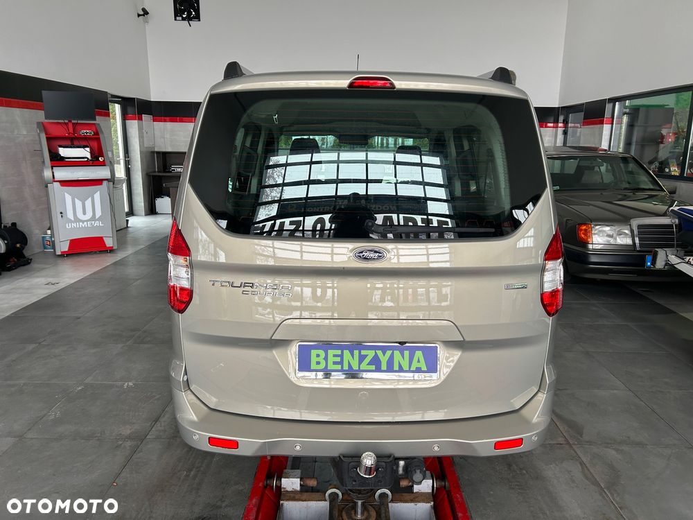 Ford Tourneo Courier 1.0 EcoBoost S&S Ambiente - 6