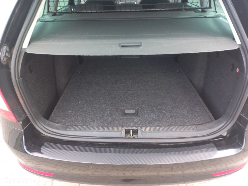 Skoda Octavia 1.6 TDI DPF DSG Elegance - 12