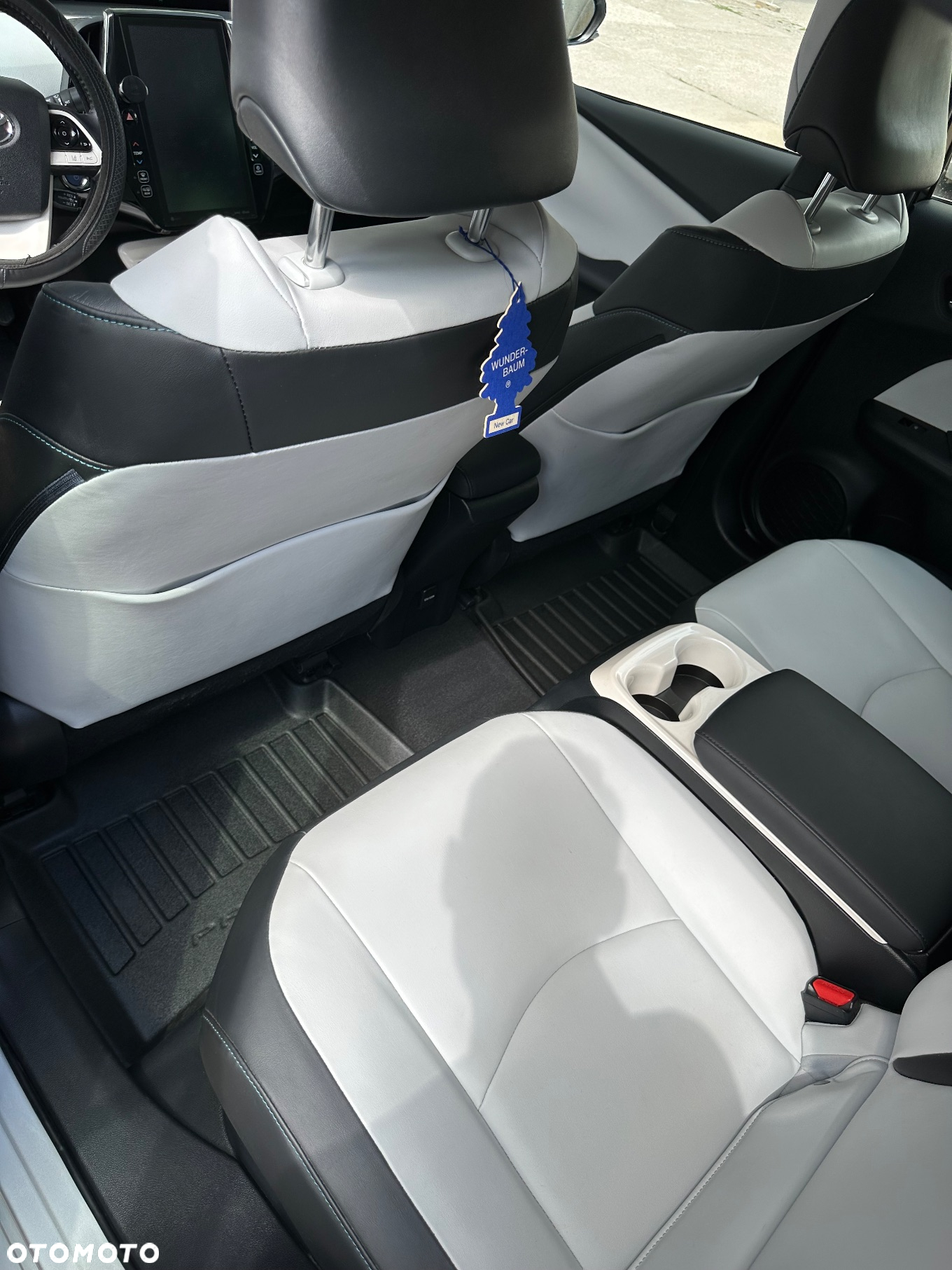 Toyota Prius 1.8 Hybrid Premium - 19