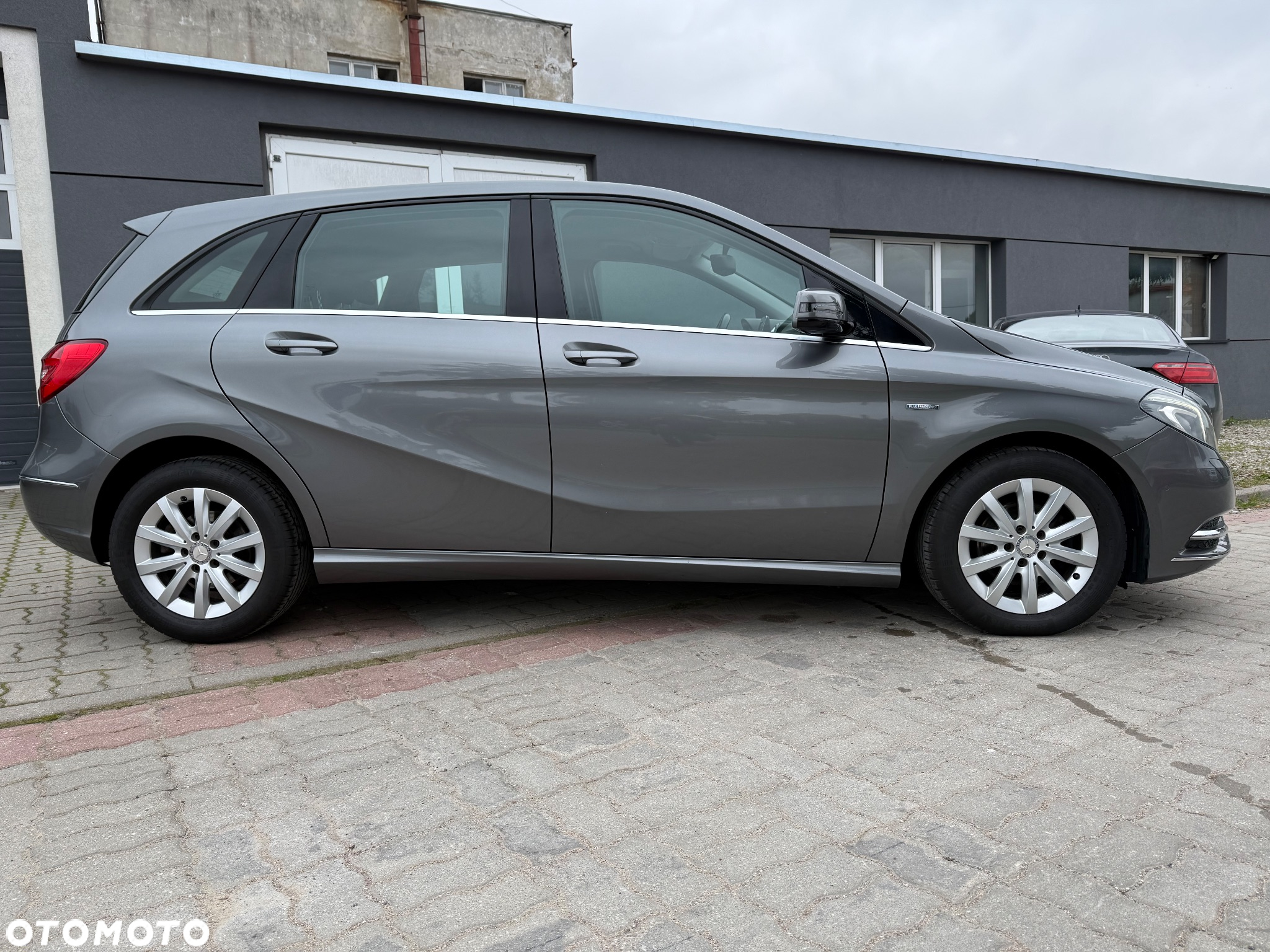 Mercedes-Benz Klasa B 180 Edition - 6