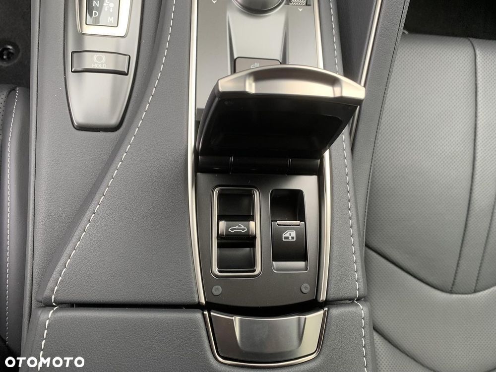 Lexus LC 500 Superturismo - 18