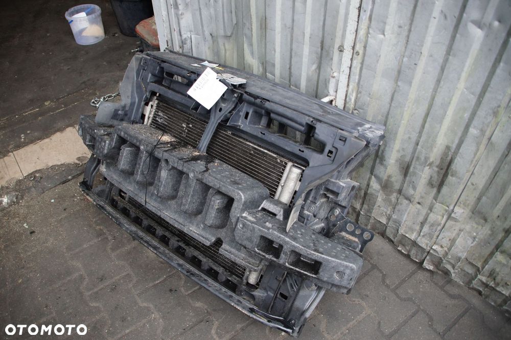 PAS PRZEDNI CHŁODNICE VOLKSWAGEN CADDY III 1.6 TDI FV23 - 8