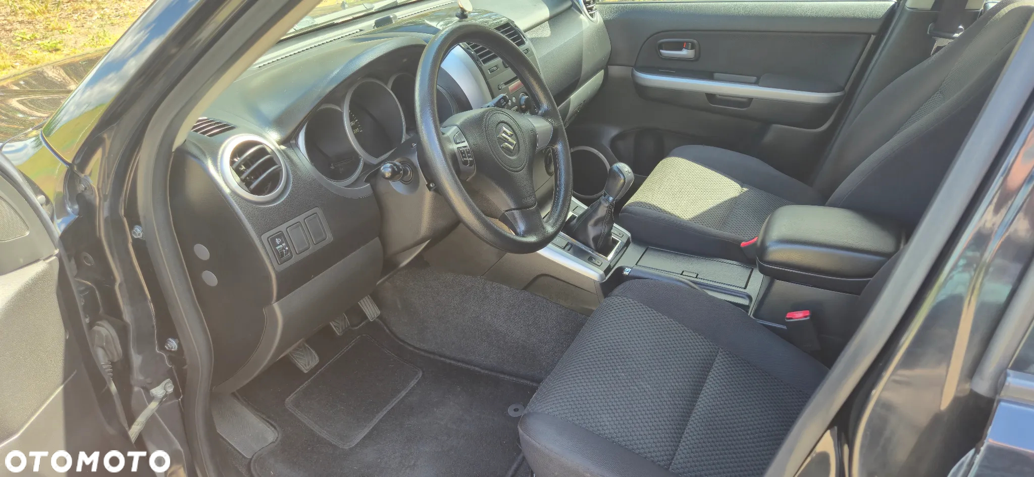 Suzuki Grand Vitara 1.9 DDiS - 13