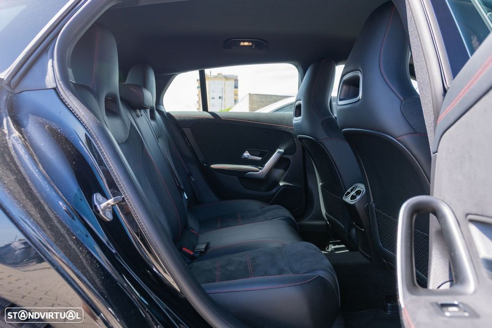 Mercedes-Benz CLA 180 - 14