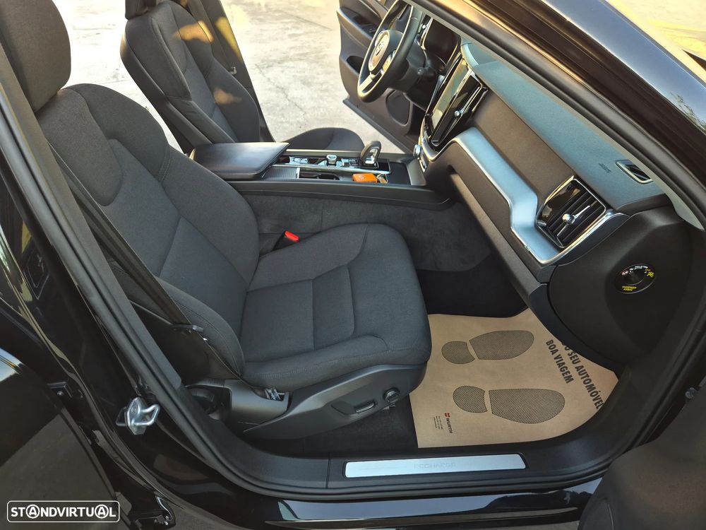 Volvo XC 60 2.0 T6 PHEV Inscription AWD - 36
