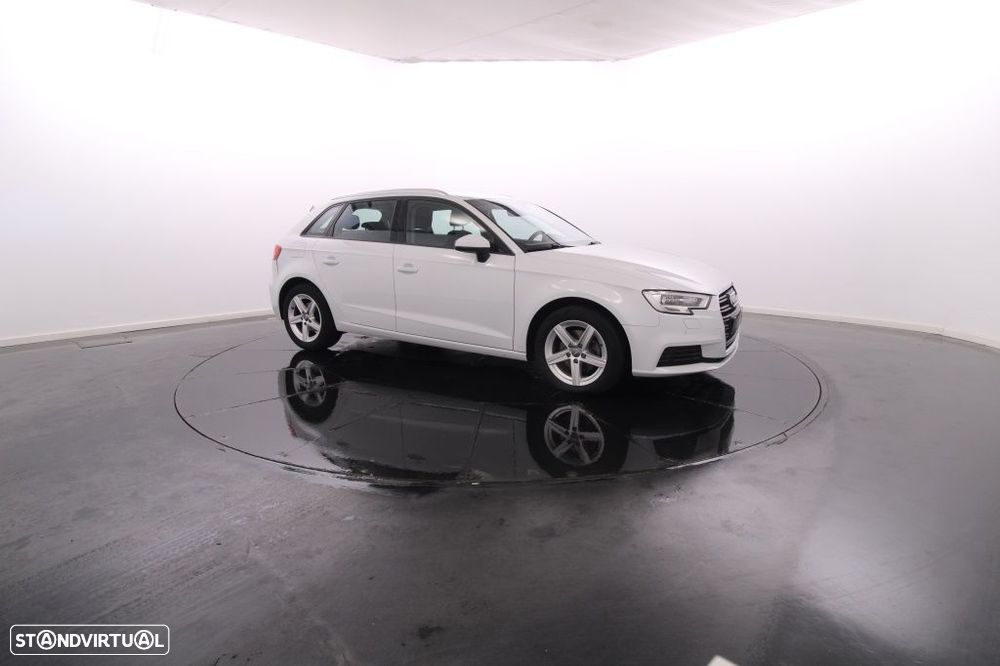 Audi A3 Sportback 30 TDI - 10