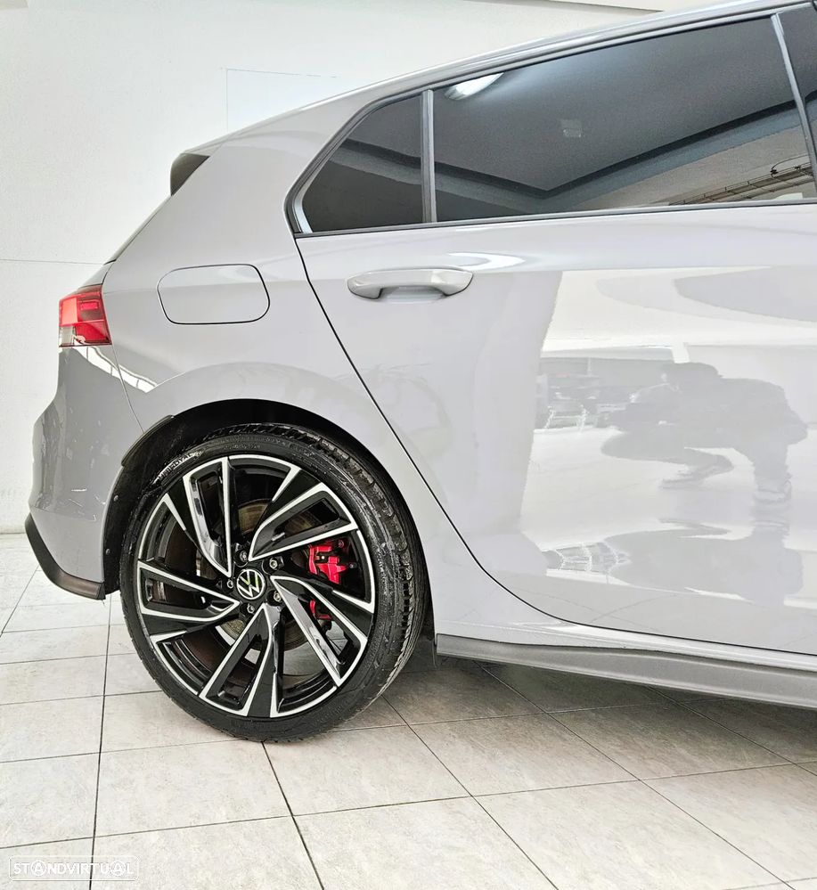 VW Golf 2.0 TSI GTI DSG Performance - 16