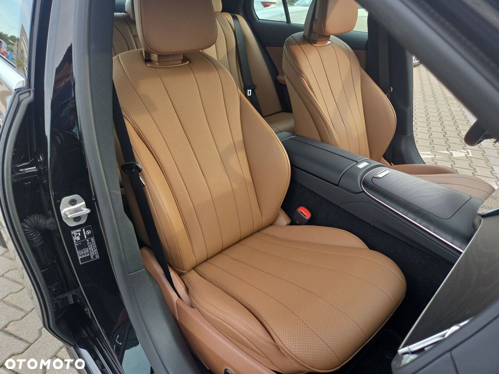 Mercedes-Benz Klasa E 220 d mHEV 4-Matic Avantgarde 9G-Tronic - 19