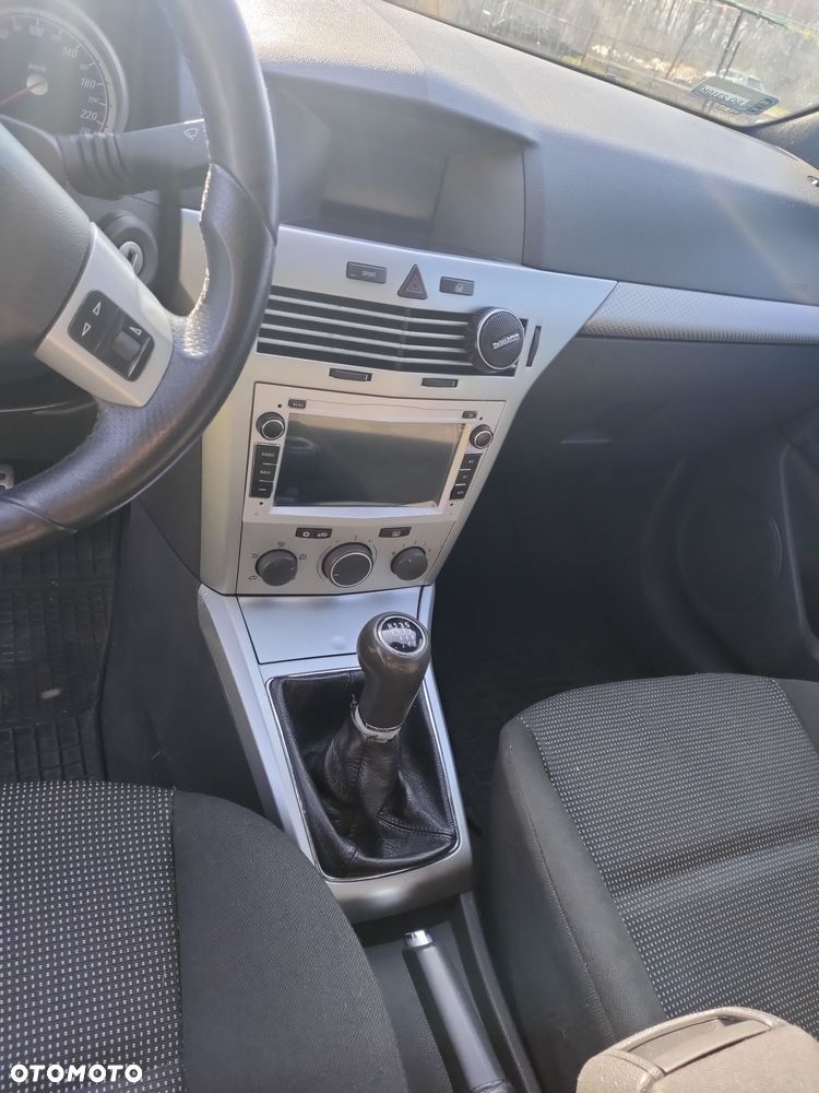 Opel Astra 1.9 CDTI Sport - 8