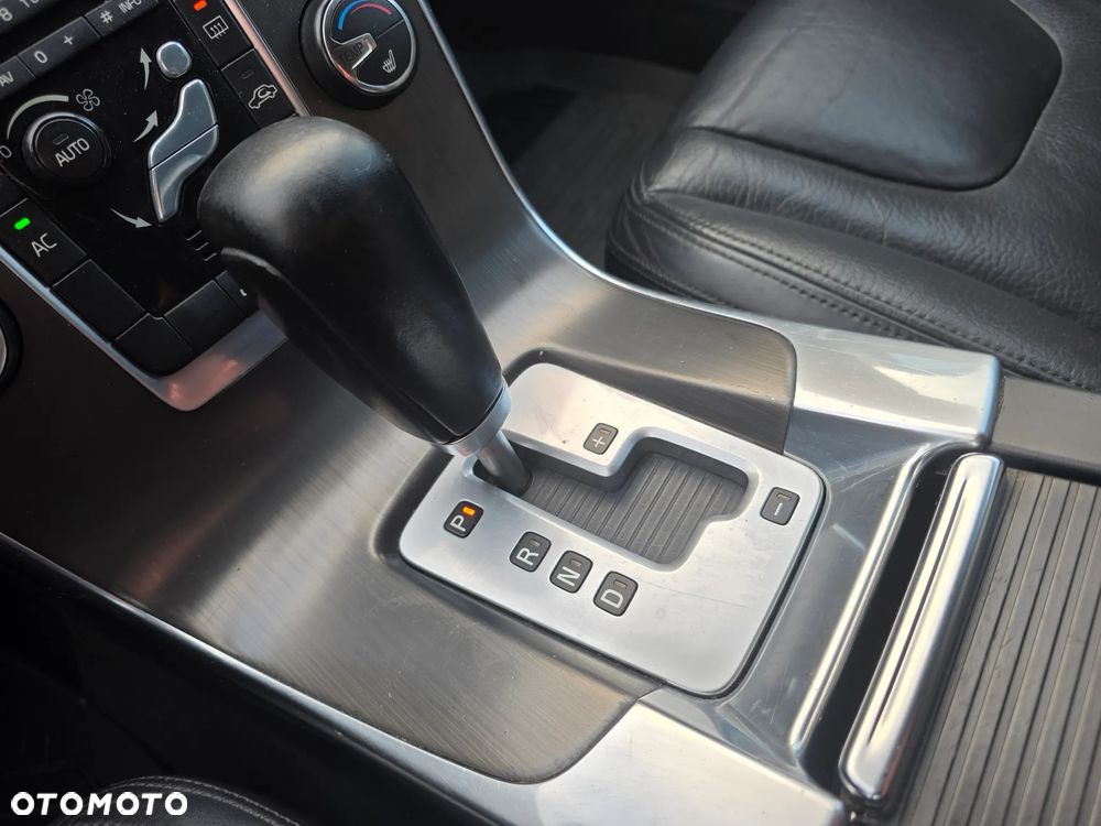 Volvo V60 D4 Geartronic Momentum - 18