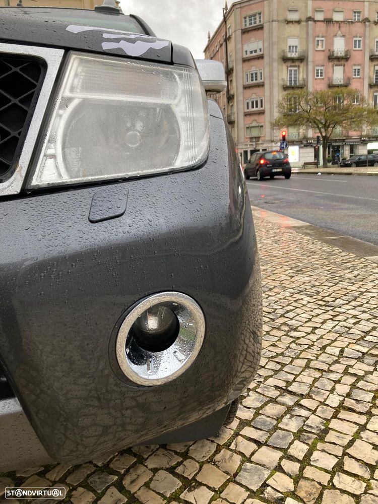 Nissan Navara 2.5 dCi CD LE Hi-Tech 4WD - 9