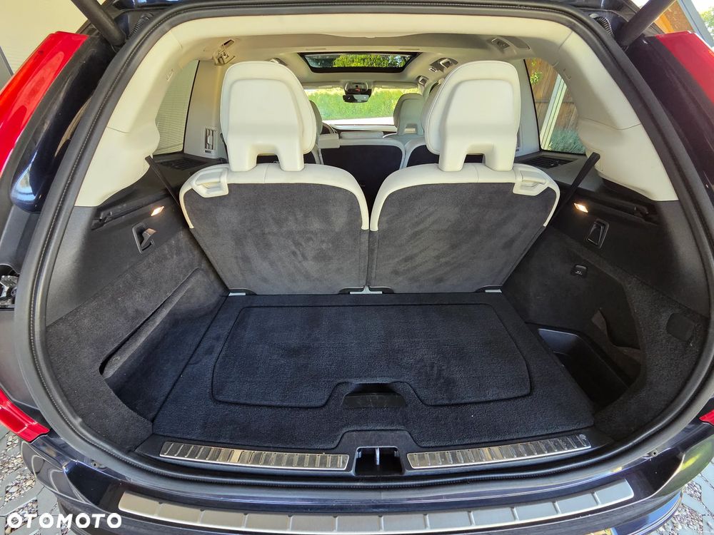 Volvo XC 90 T6 AWD Momentum 7os - 24