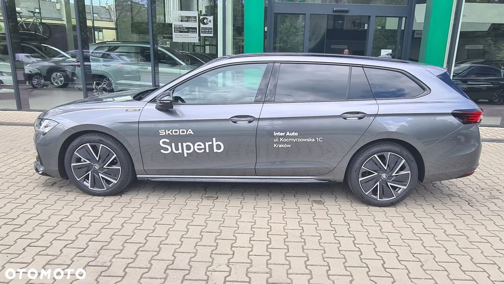 Skoda Superb 2.0 TDI SCR 4x4 Sportline DSG - 11