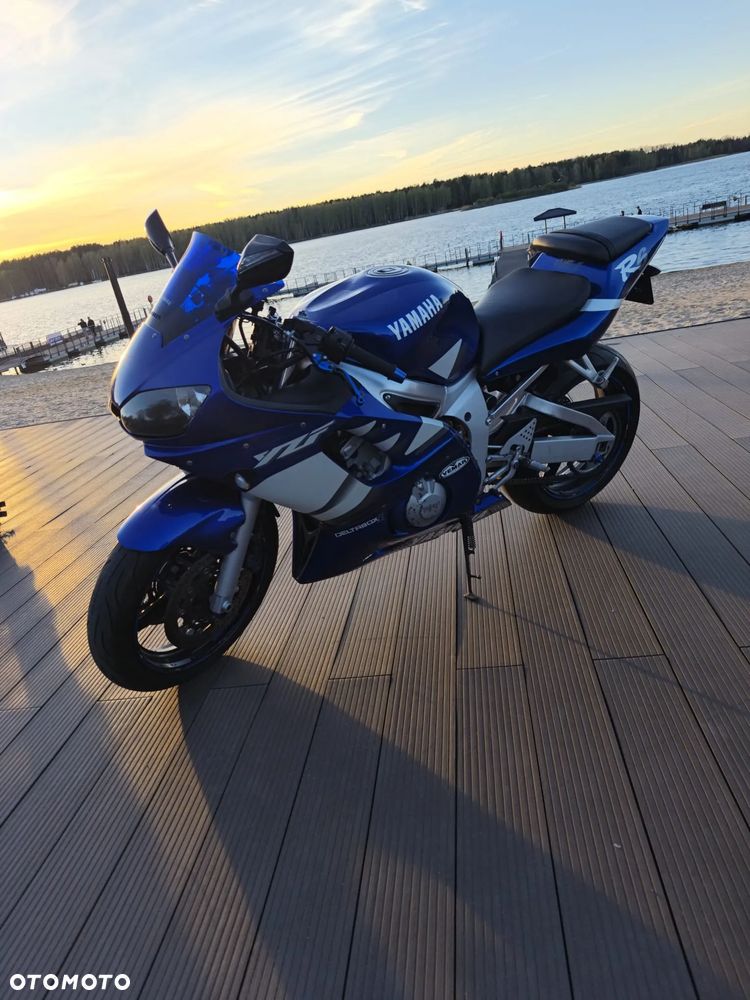 Yamaha R6 - 8