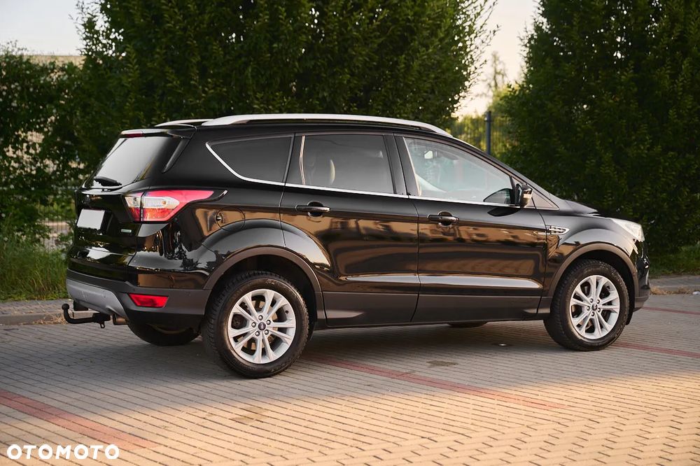 Ford Kuga 1.5 EcoBoost 2x4 Titanium - 13