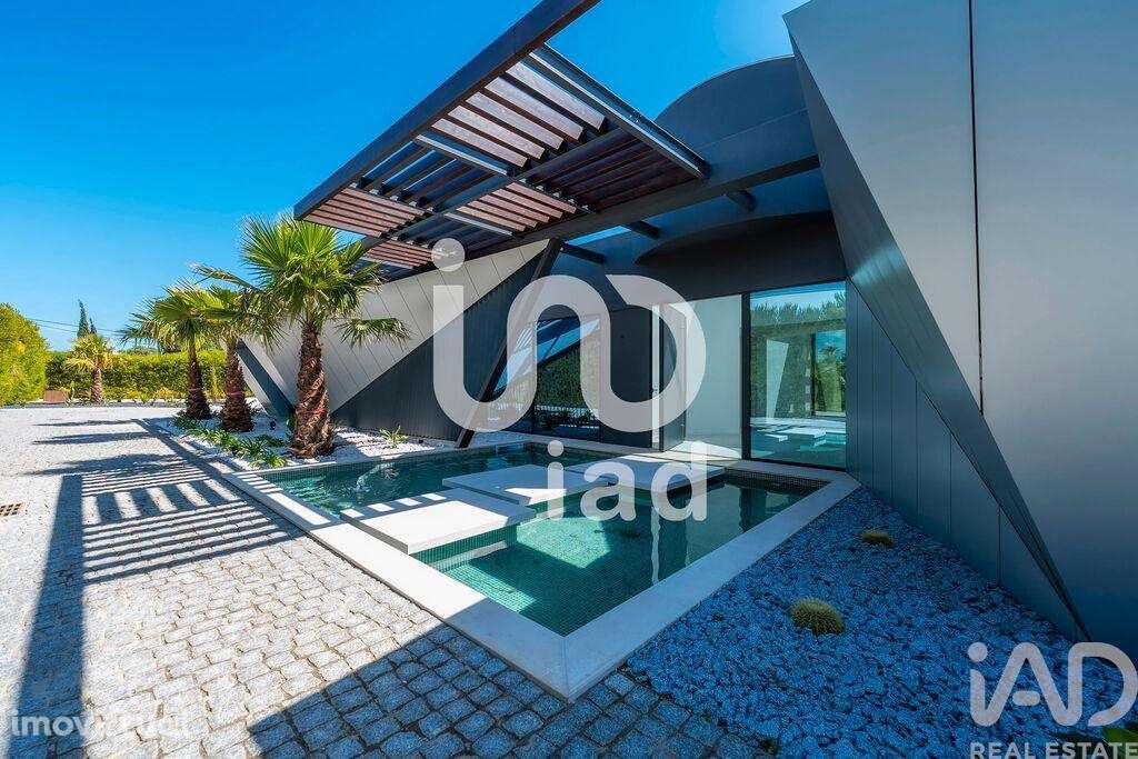 Casa / Villa T4 em Lagoa e Carvoeiro de 233,00 m2 - Grande imagem: 2/29