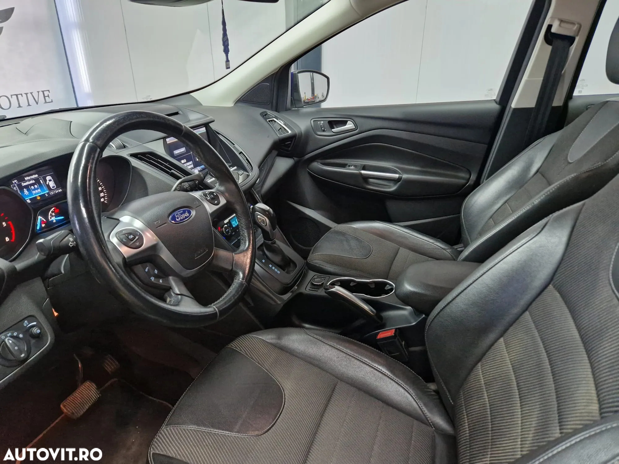 Ford Kuga 2.0 TDCi Powershift 4WD Trend - 8