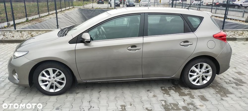 Toyota Auris 1.4 D-4D Edition - 9