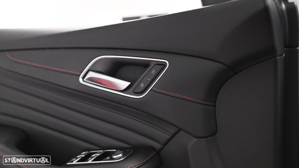 MG EHS 1.5 T-GDI Plug-in Hybrid Luxury - 52