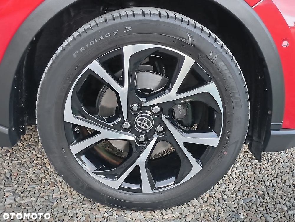 Toyota C-HR 2.0 Hybrid Team Deutschland - 12