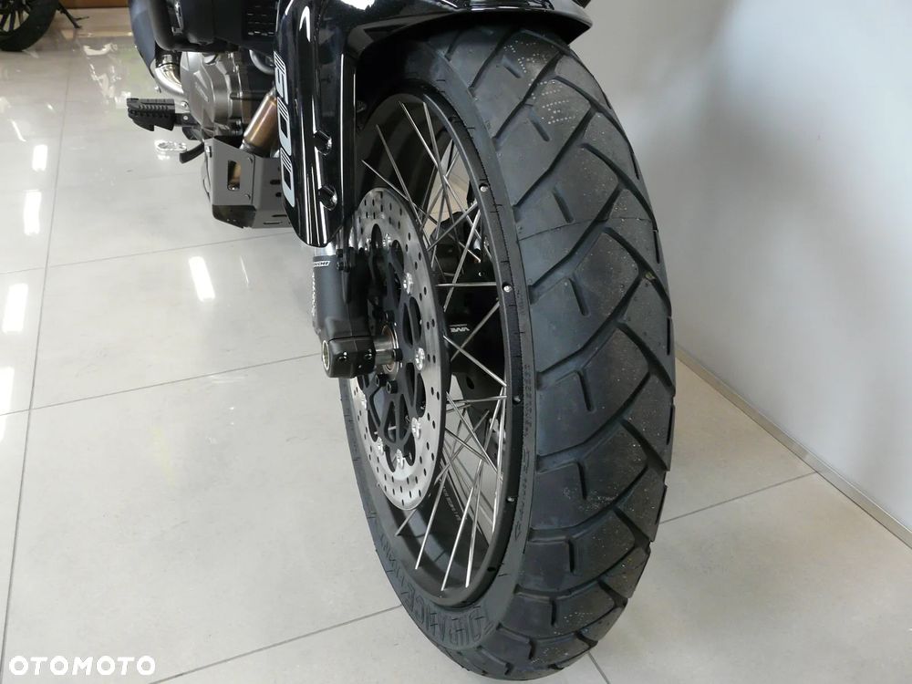 QJMOTOR SRT 600SX - 6