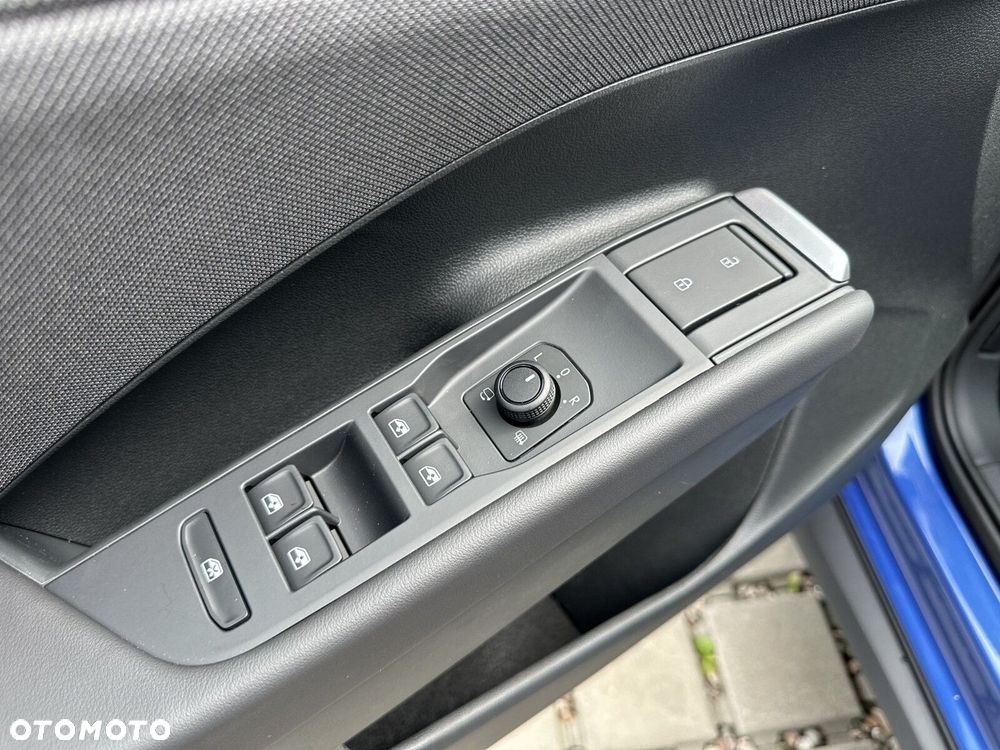 Volkswagen T-Roc 1.5 eTSI Life DSG - 20